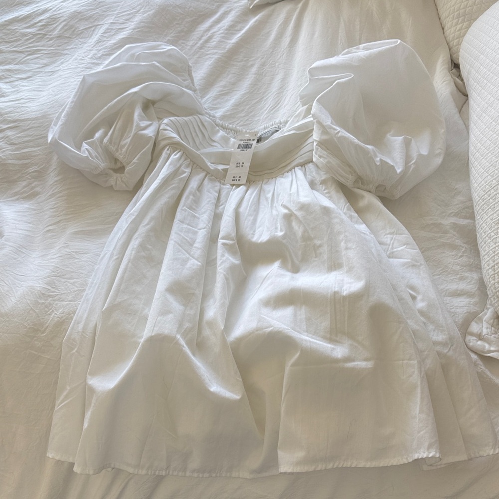 Women’s white Babydoll style Abercrombie mini dress new with tags